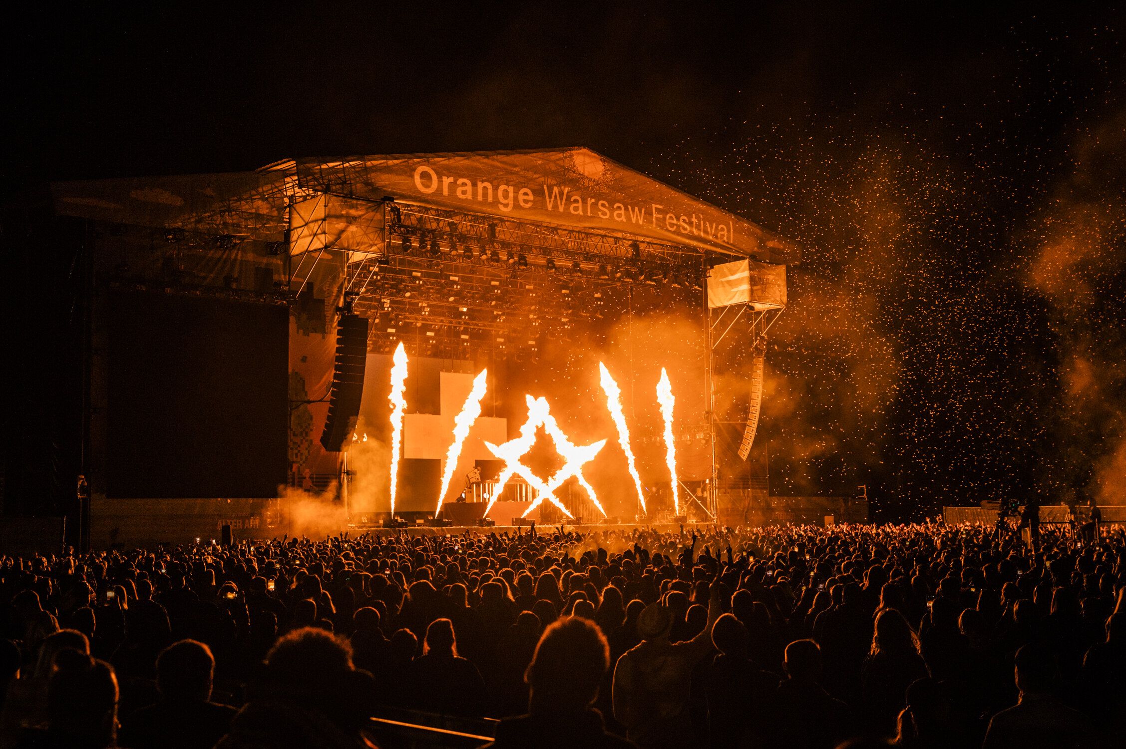 Zdjęcie z koncertu Martina Garrixa podczas Orange Warsaw Festival 2023